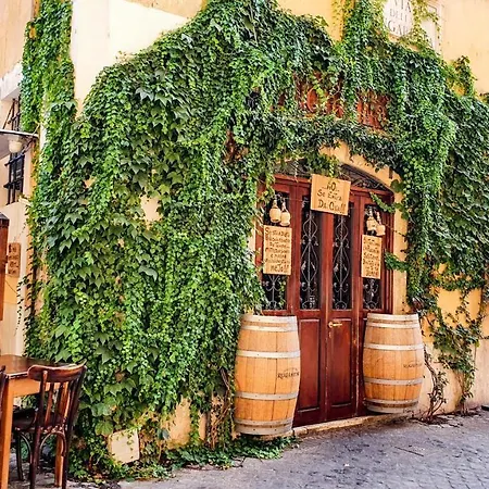 Santa Maria In Trastevere Holiday